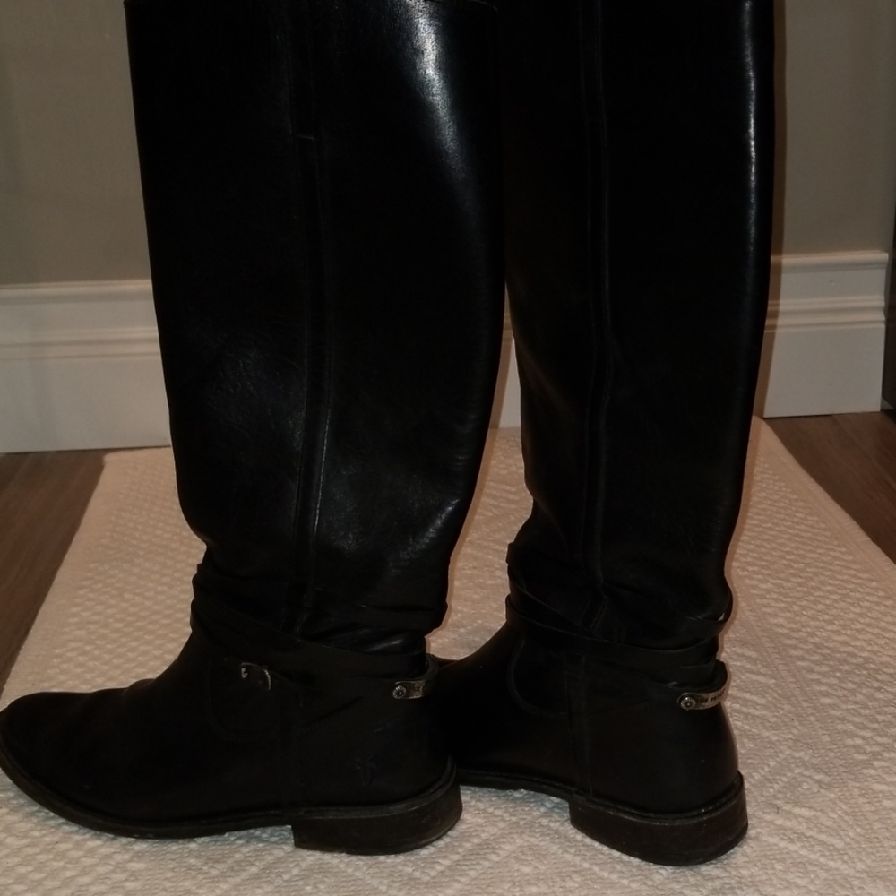 Riding boots
